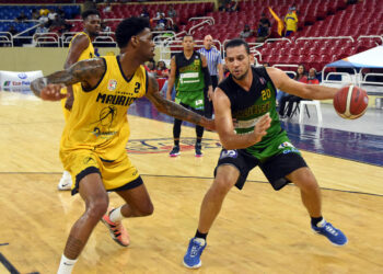 San Carlos destrona el invicto del Mauricio Báez en el TBSDistrito 2021