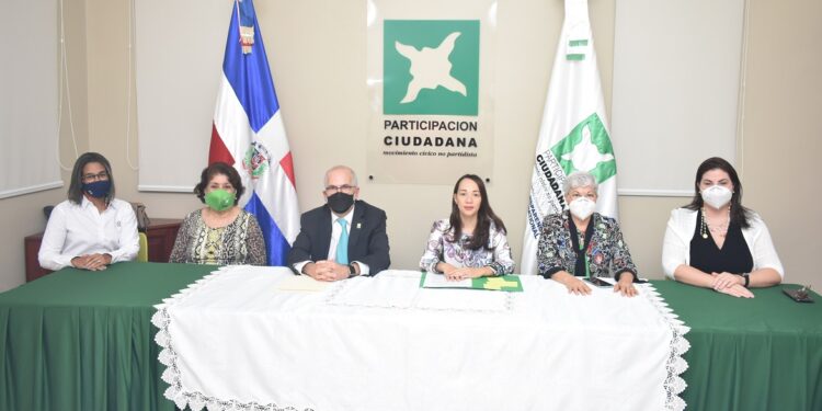 PC: Cúpulas militar y policial exhiben fortunas y estilos de vida que no pueden justificar.