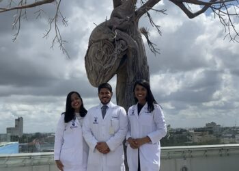 Médicos residentes de CEDIMAT ganan competencia internacional de cardiología