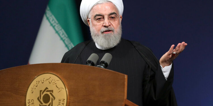 Irán y Arabia Saudita conversan para aliviar tensiones