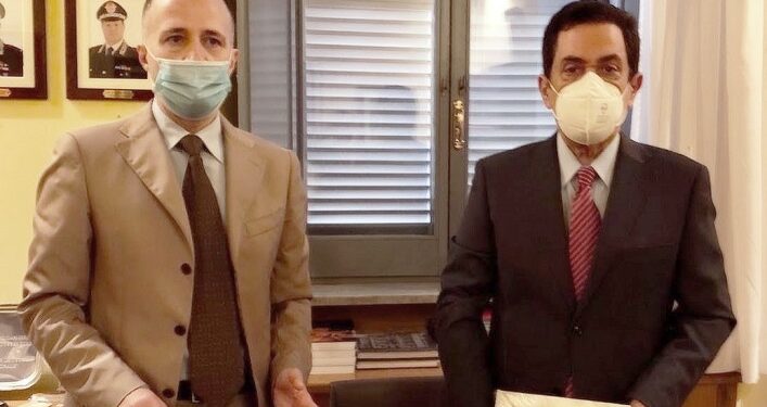 Embajador Raful detrás  de piezas arqueológicas taínas confiscadas en Italia