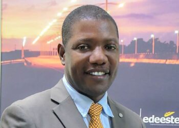 Presidente Abinader destituye a Ozuna Tapia de la administración de EdeEste