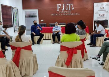 Sector Social recibe quejas de cancelados por liquidación de CDEEE