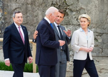 Erdogan y Biden sostienen reunión presencial al margen de cumbre de OTAN