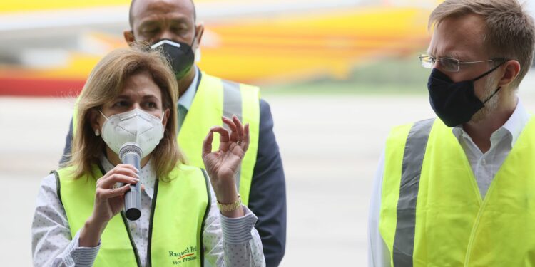 Gobierno anuncia llegada de las 228,150 dosis de vacuna Pfizer y BioNTech