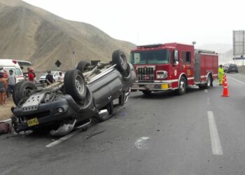 Al menos 27 muertos en un accidente de autobús en el sur de Perú