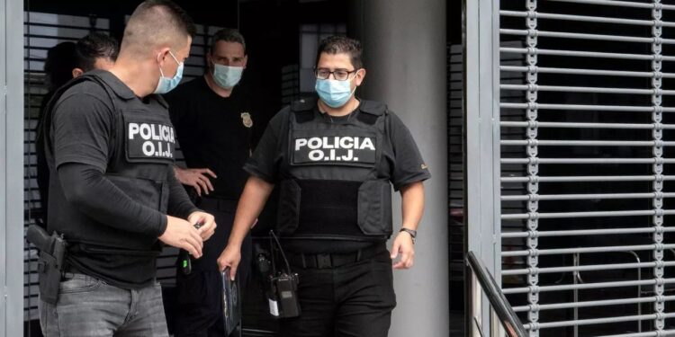 28 detenidos, incluidos altos cargos, en operación anticorrupción en Costa Rica