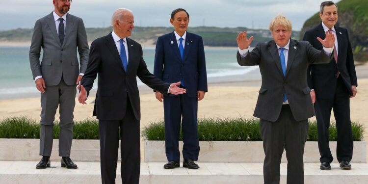 Biden y Putin coinciden en que hay deterioro en relaciones entre EEUU y Rusia