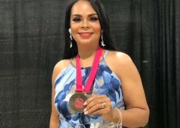 Cantautora dominicana es nominada a premios Soberano y reconocida en Miami