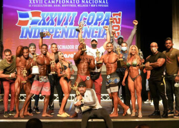 Fisiculturistas de Santiago se destacan en competencias