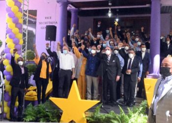 PLD llama a seguir el ejemplo de Juan Bosch y enmendar los errores cometidos.