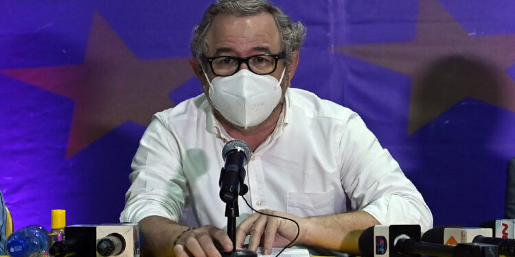 PLD preocupado por situación de carestía en bienes y servicios