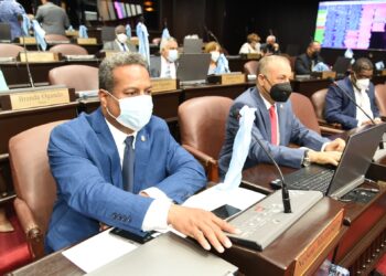 Aprueban contratos para exploración y explotación de hidrocarburos en SPM