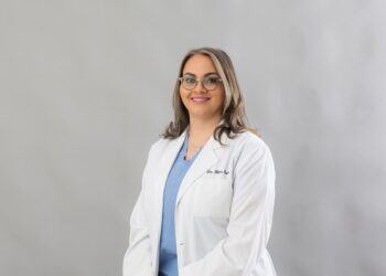 Odontóloga dominicana es coautora de un artículo científico en la revista Journal of Endodontics (JOE)