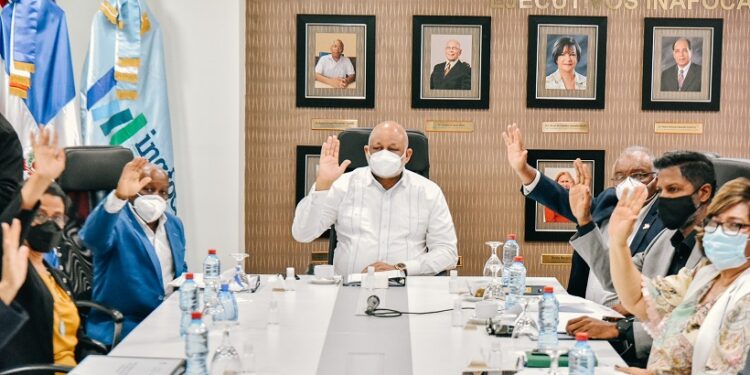 INAFOCAM otorga más 24 mil becas de especialización en seis meses del 2021