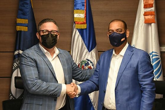 MOPC Y APORDOM acuerdan construir y rehabilitar muelles pesqueros