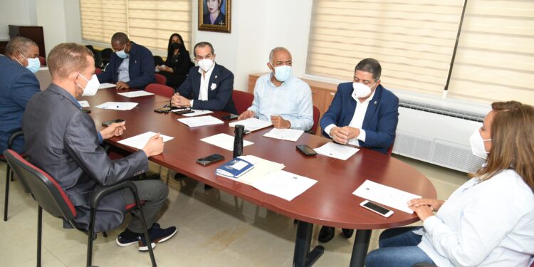 Ministerio de Hacienda se opone a proyecto permitiría retirar el 30% de las AFP