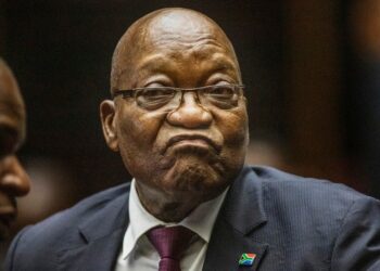 El expresidente de Sudáfrica Jacob Zuma es condenado a 15 meses de cárcel