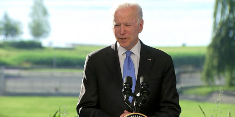Joe Biden califica el encuentro con Putin como "productivo"