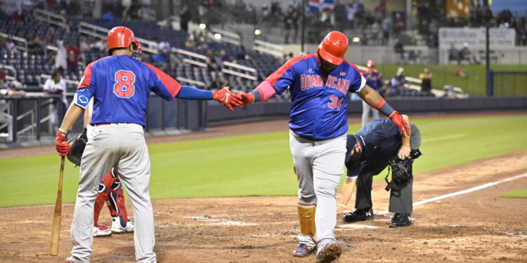 Francisco dio dos jonrones, pero EEUU venció a RD