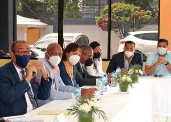 Gobierno reinicia construcción de planteles escolares llevaban 7 años paralizados