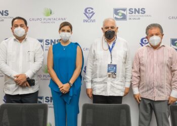 Fundación Grupo Puntacana e INCIVI firma acuerdo con el Servicio Nacional de Salud