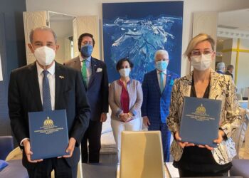 Becas: Otros 100 dominicanos podrán cursar maestrías en España