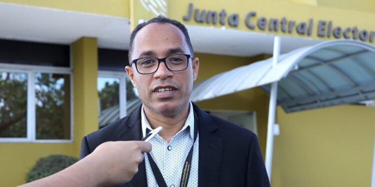 Alianza País plantea investigación penal de funcionarios sancionados por la JCE