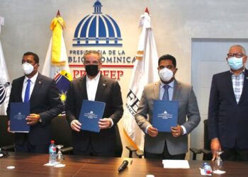 Anuncian Gobierno asumirá costo seguro de salud de 156 mil trabajadores municipales