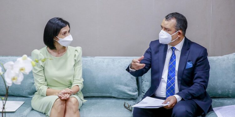 Primera dama  y JCE en alianza para resolver subregistro y declaraciones tardías