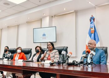 Minerd llama a concurso para el personal docente