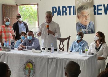 Miguel Vargas dice que el Gobierno luce sin rumbo