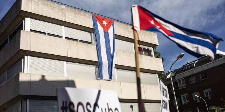 Muere un manifestante durante protestas en Cuba