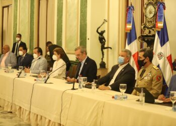 En alerta.- El Gobierno acciona ante imminente paso del huracán Elsa