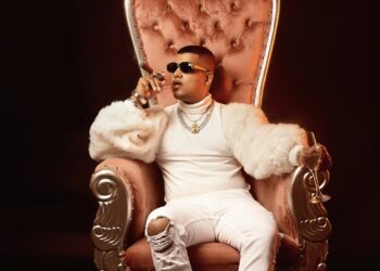 Bulova Family contraataca con “Eso era ante”