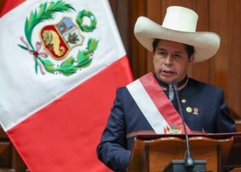 Pedro Castillo asume como presidente de Perú