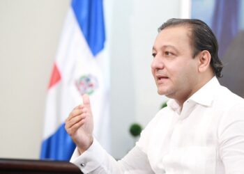 Alcalde de Santiago llama a sacrificar todos los cerdos de la zona fronteriza