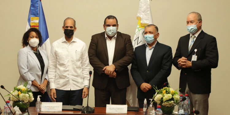 CNE y AES ANDRÉS DR firman concesión definitiva para operar