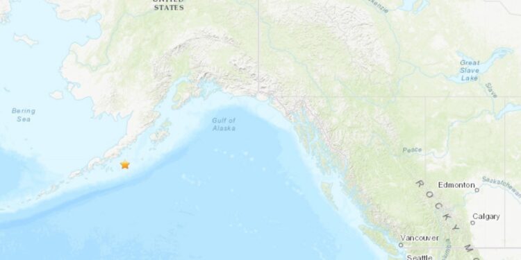 Terremoto de magnitud 8,2 frente a las costas de Alaska; cancelan alerta de tsunami