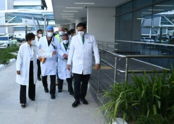 Covid-19: Contagiados ocupan 54 por ciento de camas UCI y 43 por ciento de  ventiladores