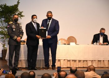 Liga Municipal entrega lista de 500 armas que estuvieron en poder de exalcaldes