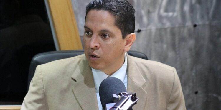 Infectológo alerta sobre secuelas a corto y largo plazo del COVID-19