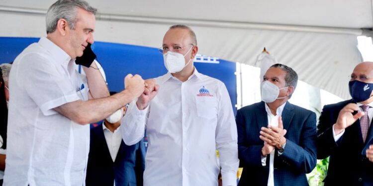 Presidente Abinader deja inaugurado Parque de Zonas Francas de Cotuí