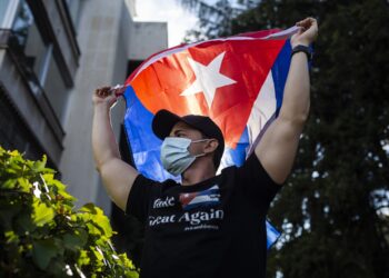 Liberan periodista en Cuba pero le advierten que no debe cubrir protestas contra el Gobierno