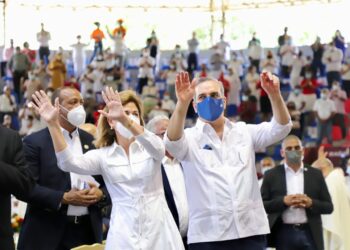 Abinader sigue su recorrido por provincias del norte de RD