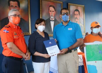 Gobernadoras reciben perfil de vulnerabilidades de San José de Ocoa y Peravia