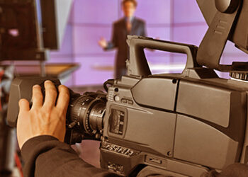 Destacan demanda creciente de guionistas debido a la proliferación de formatos audiovisuales