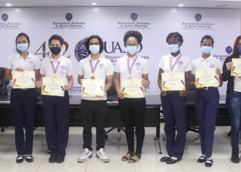 UASD reconoce a estudiantes ganaron Torneo de Ajedrez 2021