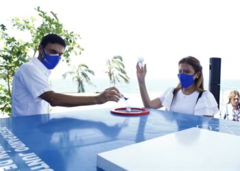 Cervecería instala 25 centros de acopio de botellas de plástico en colaboración con la Alcaldía del DN