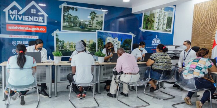 Invi; Más de 100 mil personas aplican para Plan Mi Vivienda